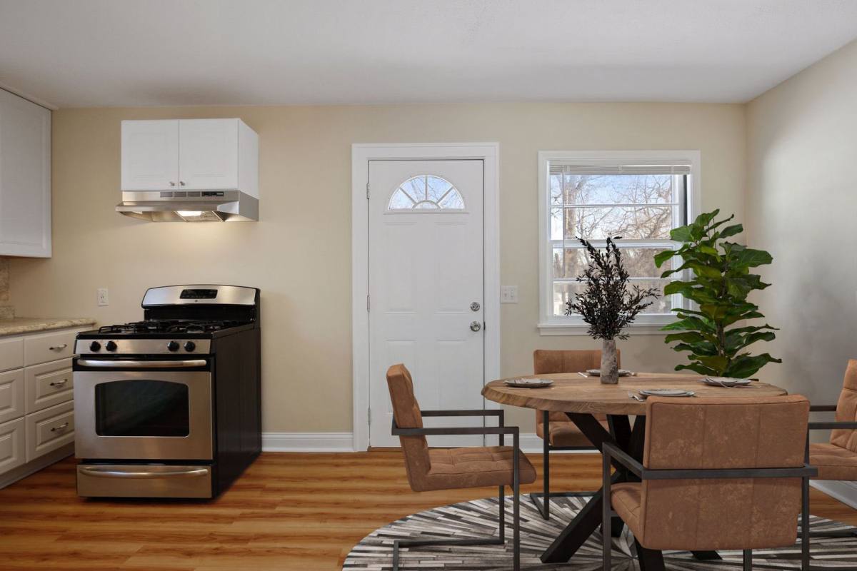 Apartment for rent at 625 - 627 Penn Ave S, Minneapolis, MN 55405