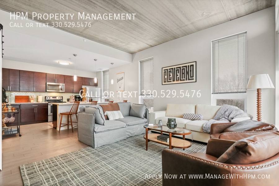 Apartment for rent at 3219 Detroit Ave #306, Cleveland, OH 44113