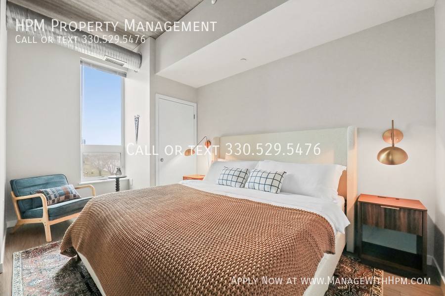 Apartment for rent at 3219 Detroit Ave #306, Cleveland, OH 44113