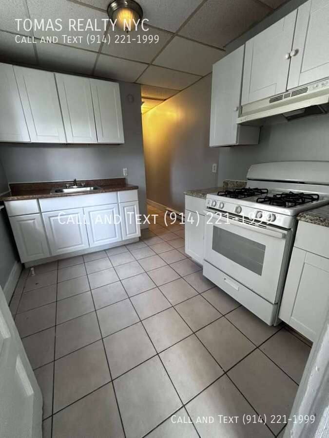 Apartment for rent at 4 Convent Ave, Yonkers, NY 10703