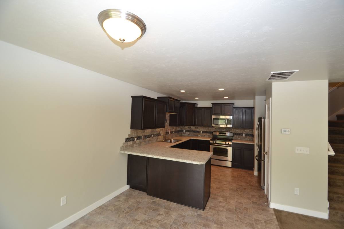 Townhouse for rent at 14291 S Side Hill Lane, Draper, UT 84020