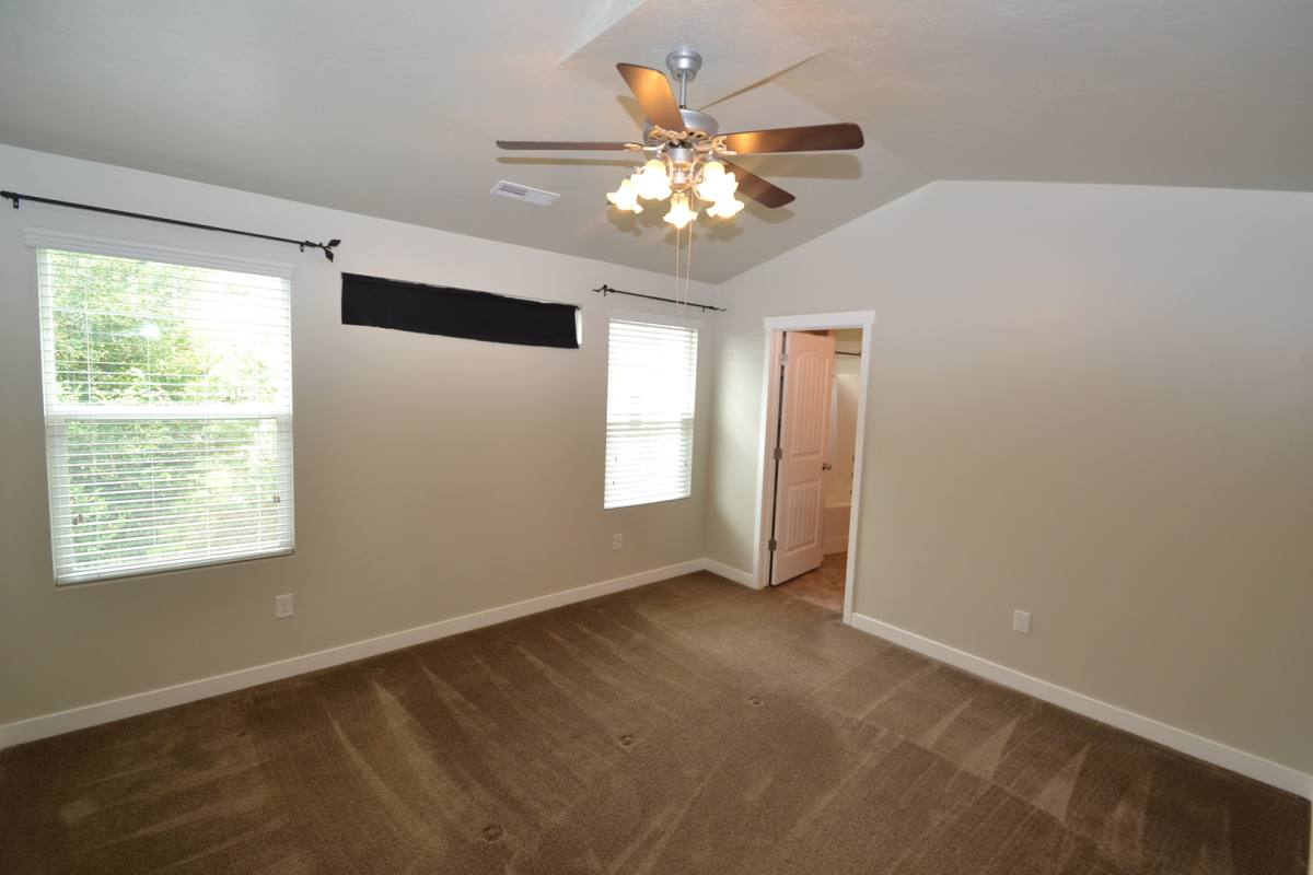 Townhouse for rent at 14291 S Side Hill Lane, Draper, UT 84020