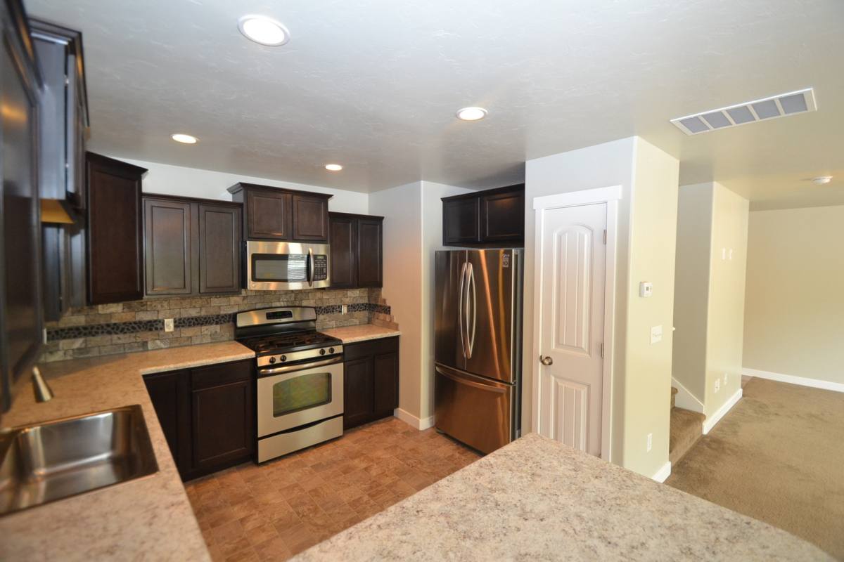 Townhouse for rent at 14291 S Side Hill Lane, Draper, UT 84020