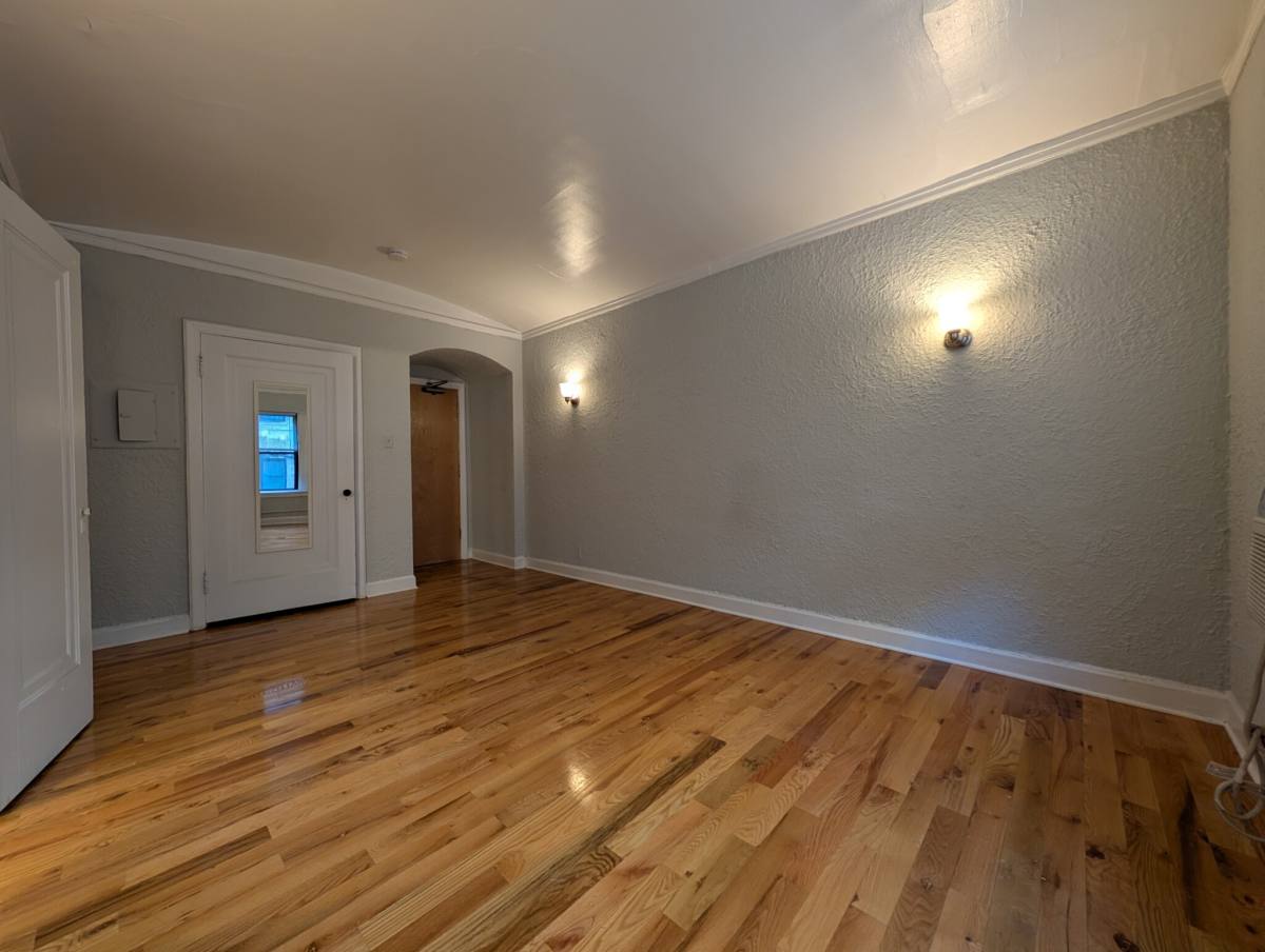 Apartment for rent at 536 W Arlington, Chicago, IL 60614