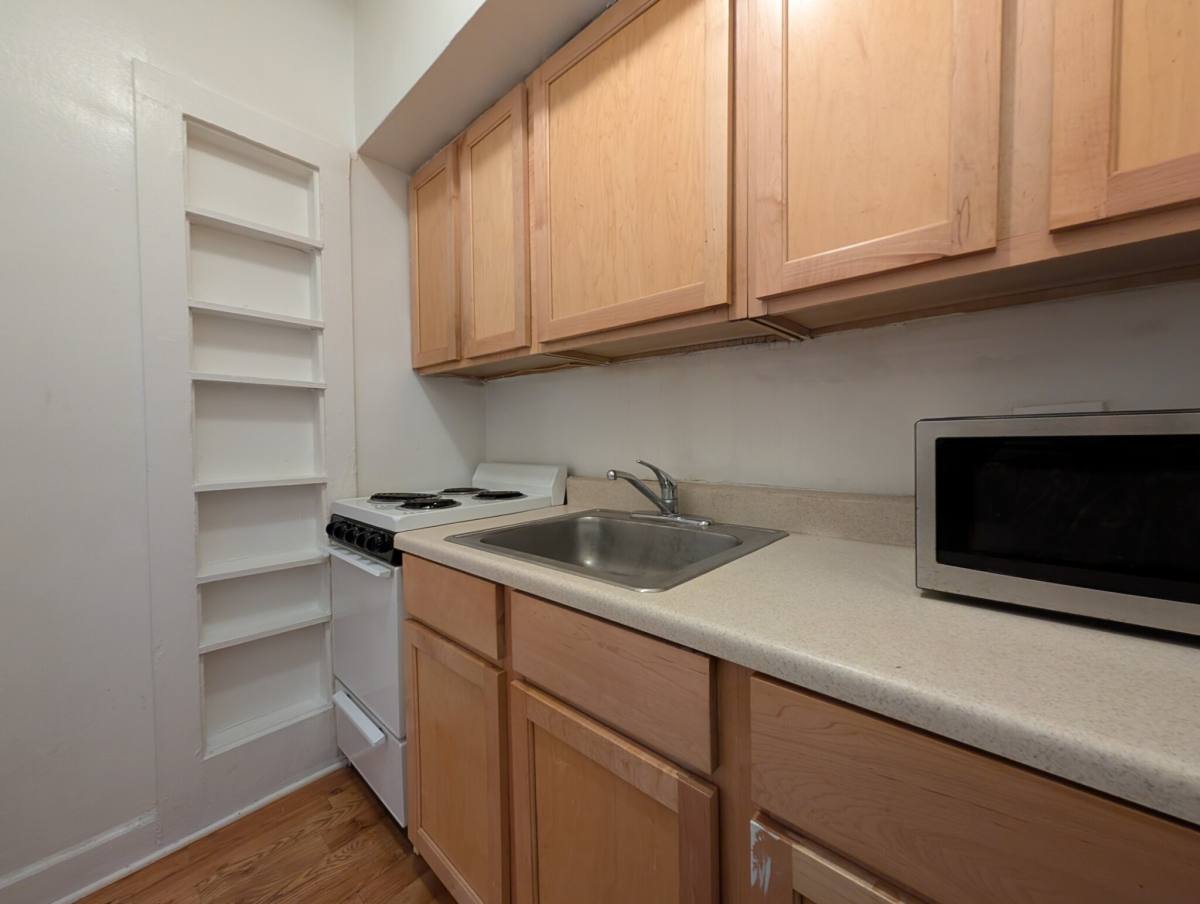 Apartment for rent at 536 W Arlington, Chicago, IL 60614