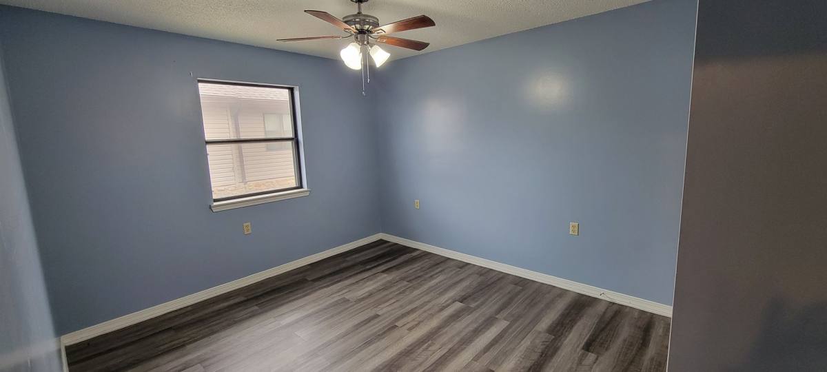 Apartment for rent at 905 S 4th St, Horseshoe Bend, AR 72512