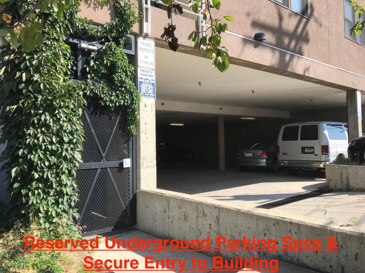 Condo for rent at 1715 15th St, Boulder, CO 80302