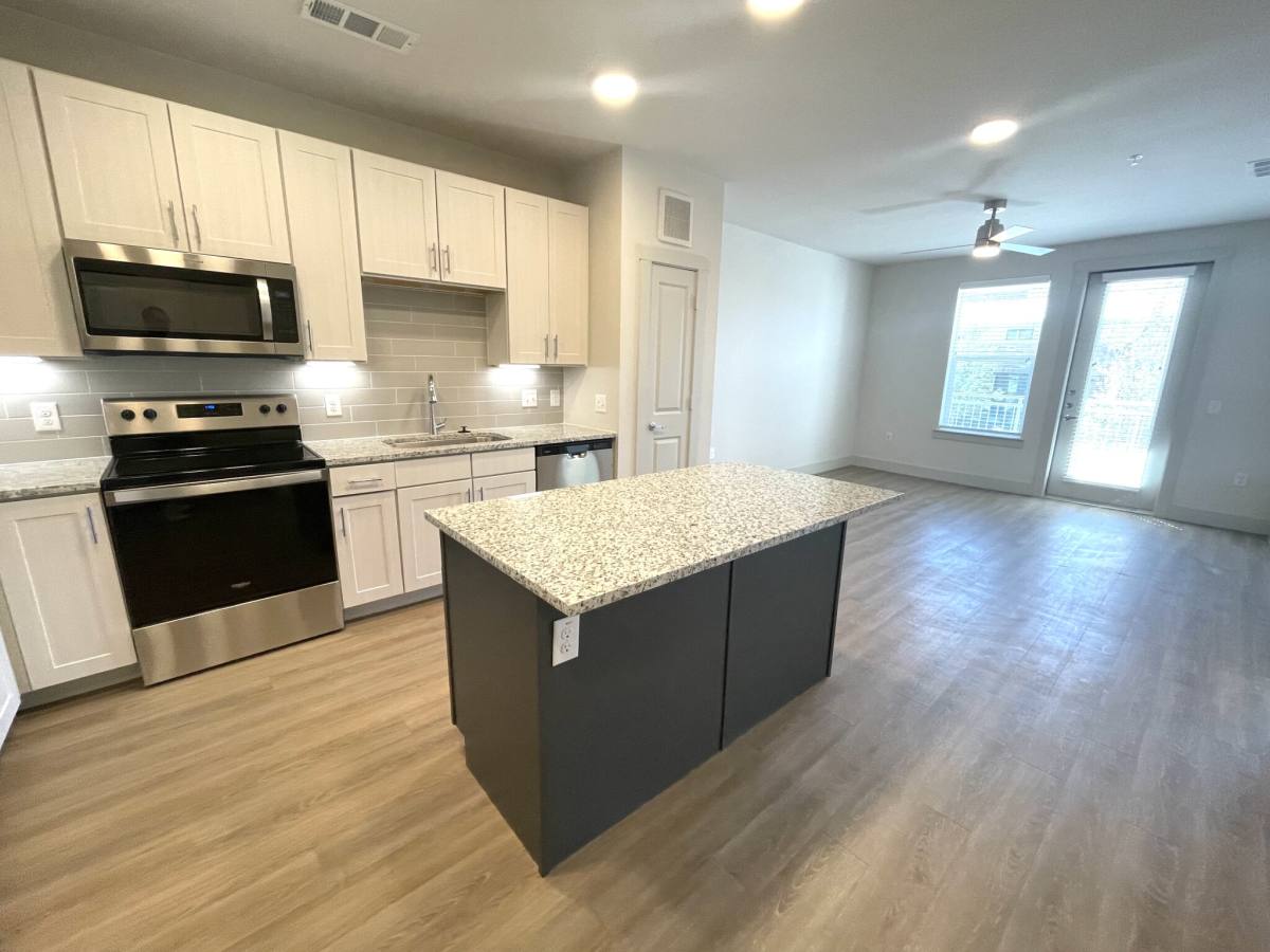 Apartment for rent at 3751 N Central Expressway, McKinney, TX 75071