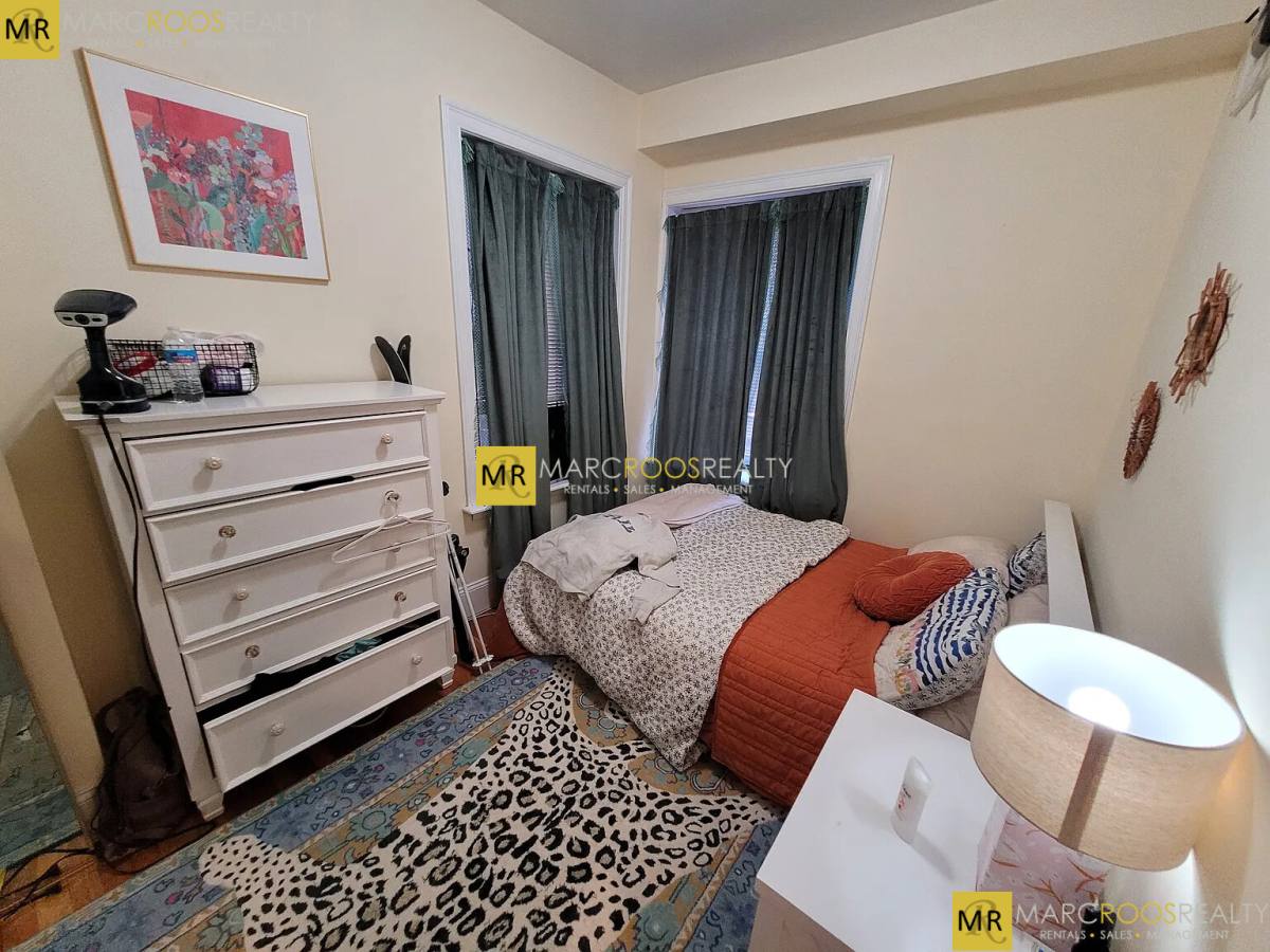 Apartment for rent at 88 W Cedar St #5, Boston, MA 02114