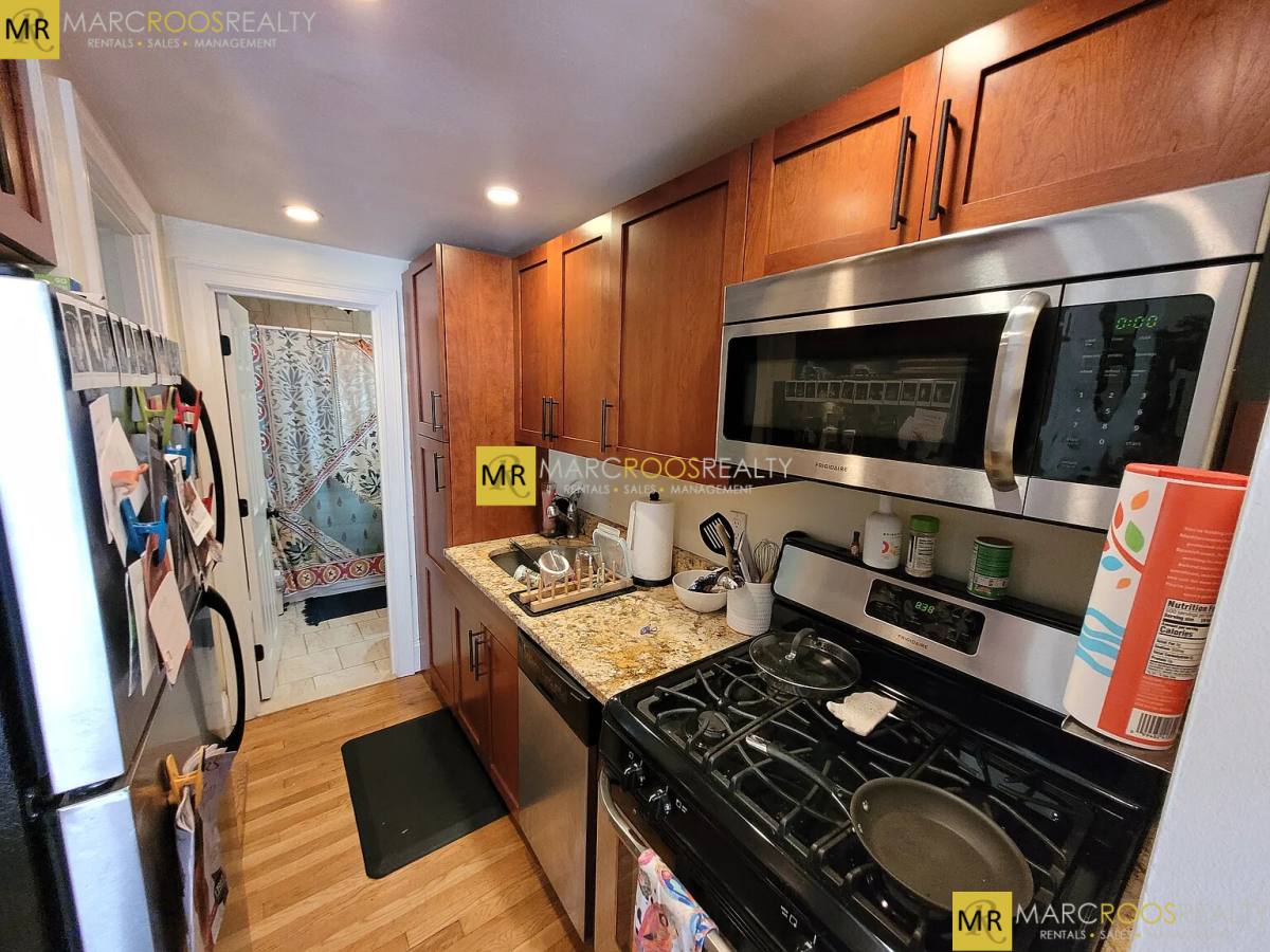 Apartment for rent at 88 W Cedar St #5, Boston, MA 02114
