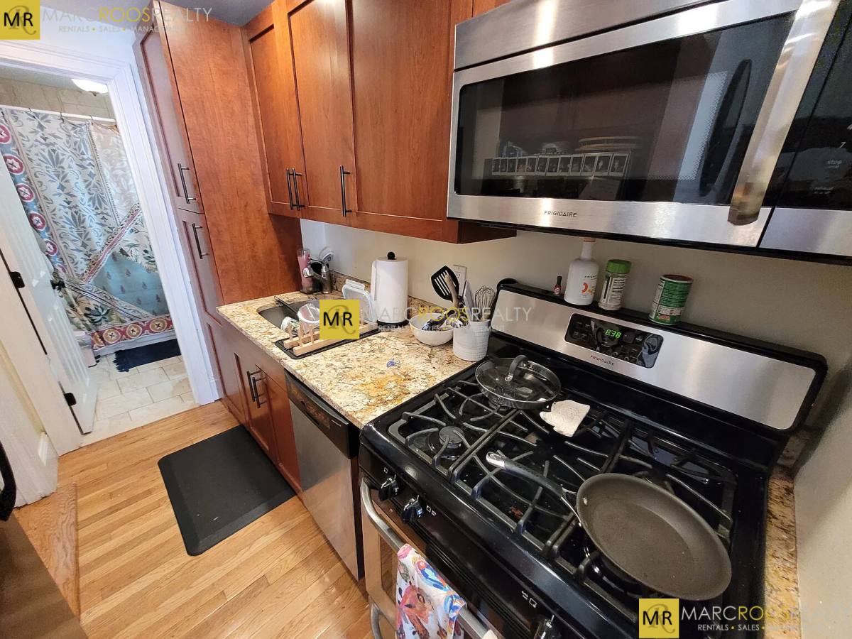 Apartment for rent at 88 W Cedar St #5, Boston, MA 02114