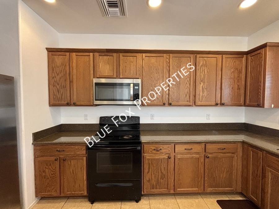 House for rent at 3534 W Goshen Dr, Tucson, AZ 85741
