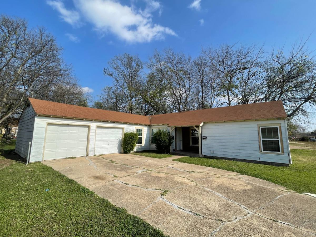 House for rent at 1611 Alamo Ave, Killeen, TX 76541