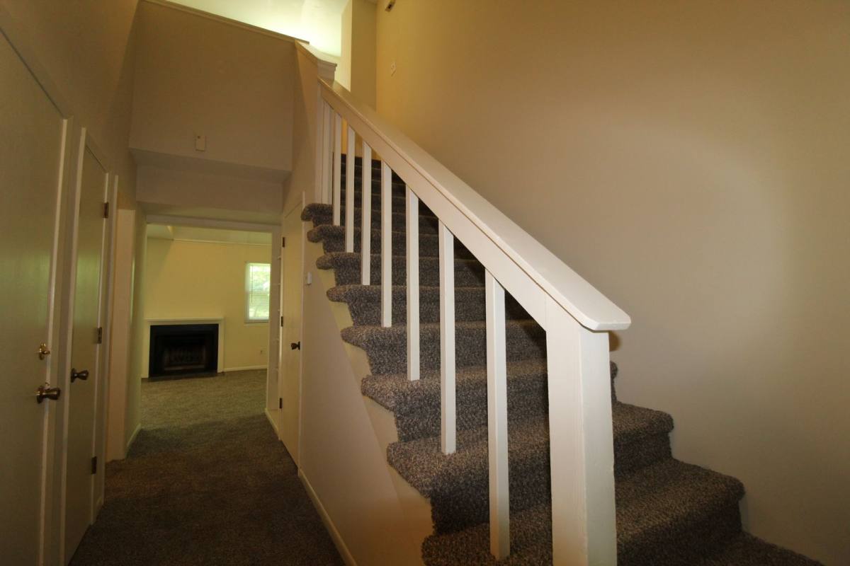 Townhouse for rent at 4228 Wyoming, Kansas City, MO 64111