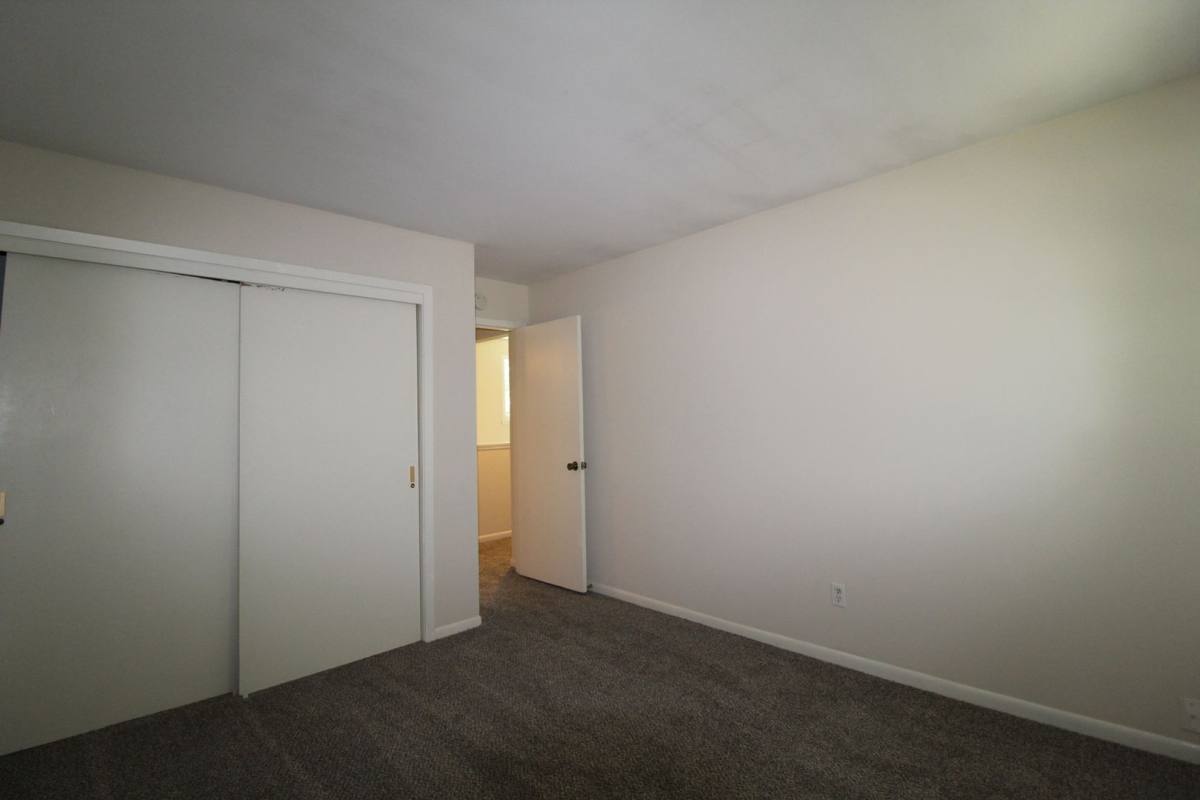 Townhouse for rent at 4228 Wyoming, Kansas City, MO 64111