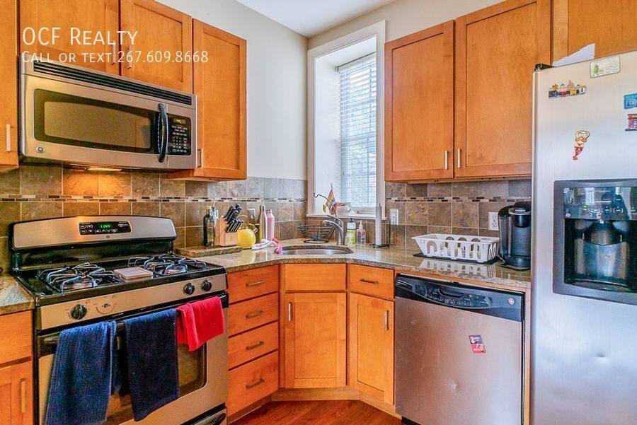 Apartment for rent at 1708 Federal St #B, Philadelphia, PA 19146