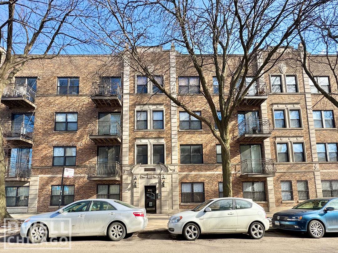 Apartment for rent at 4759 N Maplewood Ave, Chicago, IL 60625