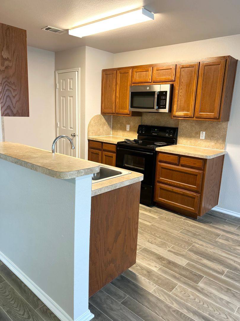 House for rent at 2608 Castle Pines, Burleson, TX 76028