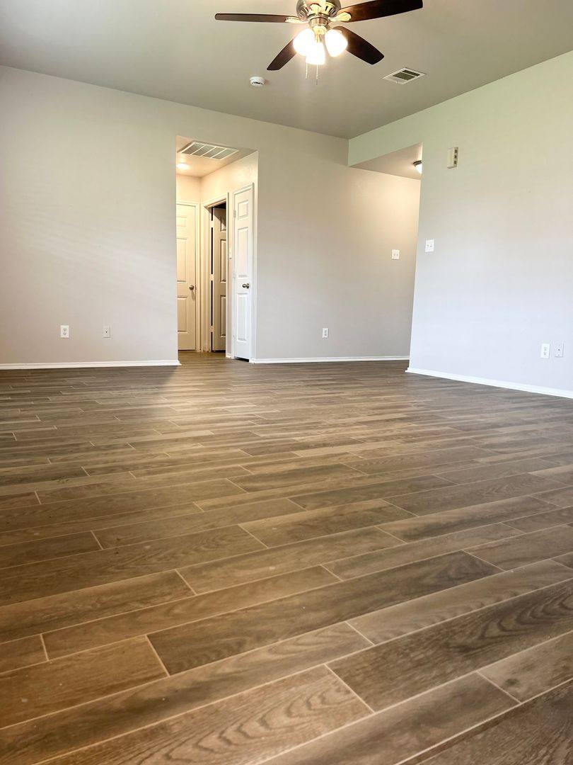 House for rent at 2608 Castle Pines, Burleson, TX 76028