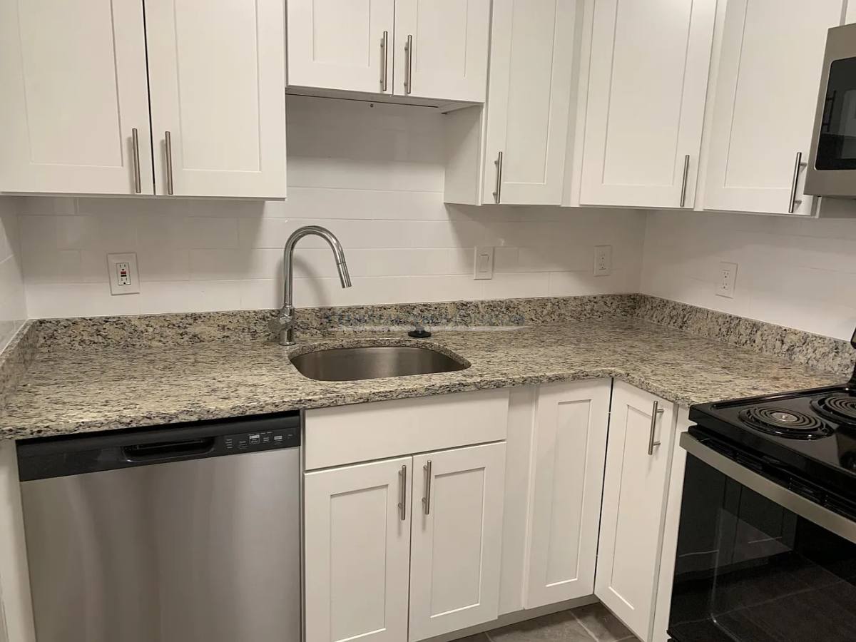 Apartment for rent at 286 Grove St, Auburndale, MA 02466