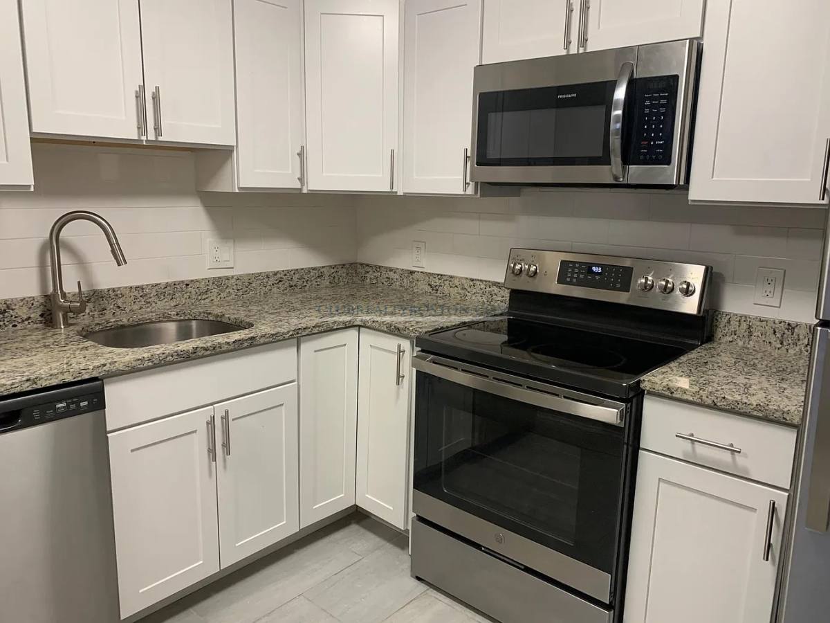 Apartment for rent at 286 Grove St, Auburndale, MA 02466