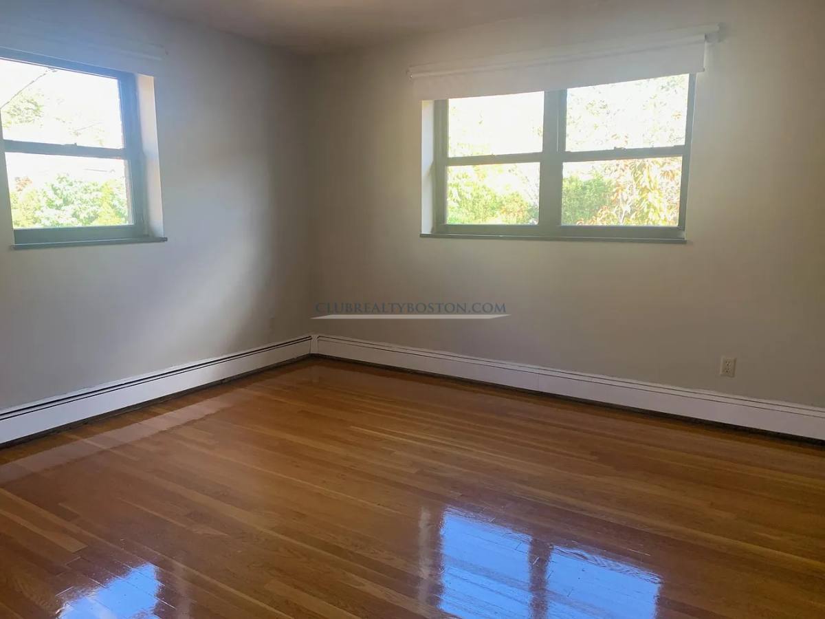 Apartment for rent at 286 Grove St, Auburndale, MA 02466