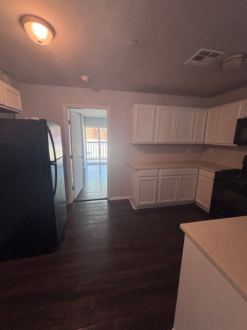 Apartment for rent at 414 Ferrill St, Norman, OK 73071