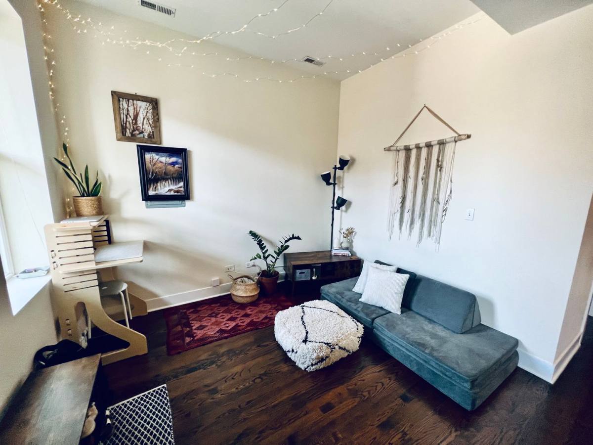 Apartment for rent at 1508 W Chestnut St, Chicago, IL 60642