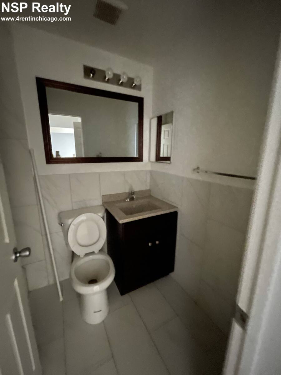 Apartment for rent at 3710 Pine Gove #103, Chicago, IL 60613