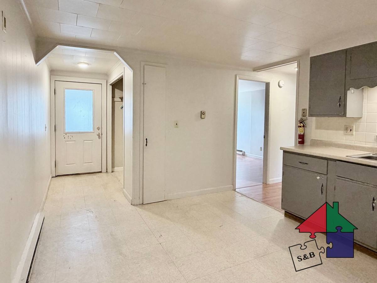 Apartment for rent at 2 W Cobble Hill Rd, Barre, VT 05641