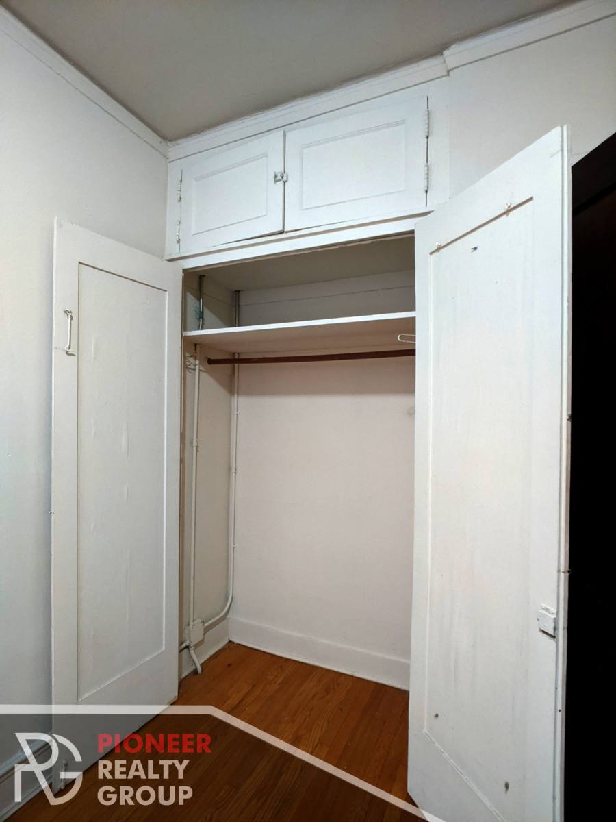 Apartment for rent at 1025 Dempster St, Evanston, IL 60201