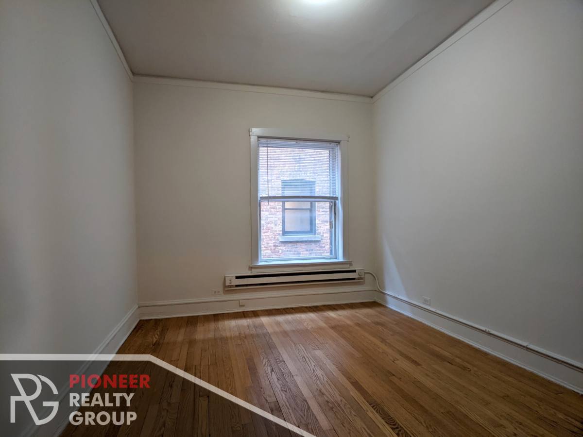 Apartment for rent at 1025 Dempster St, Evanston, IL 60201