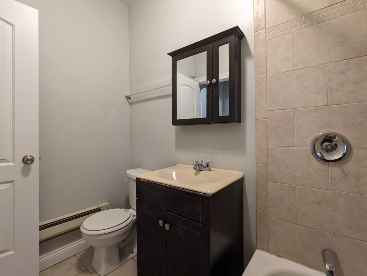 Apartment for rent at 4407 N Wolcott, Chicago, IL 60640