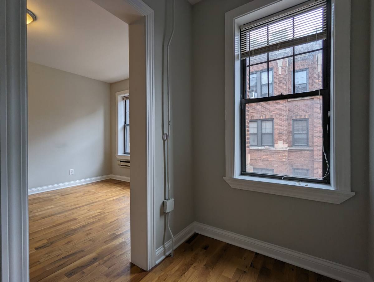 Apartment for rent at 4407 N Wolcott, Chicago, IL 60640
