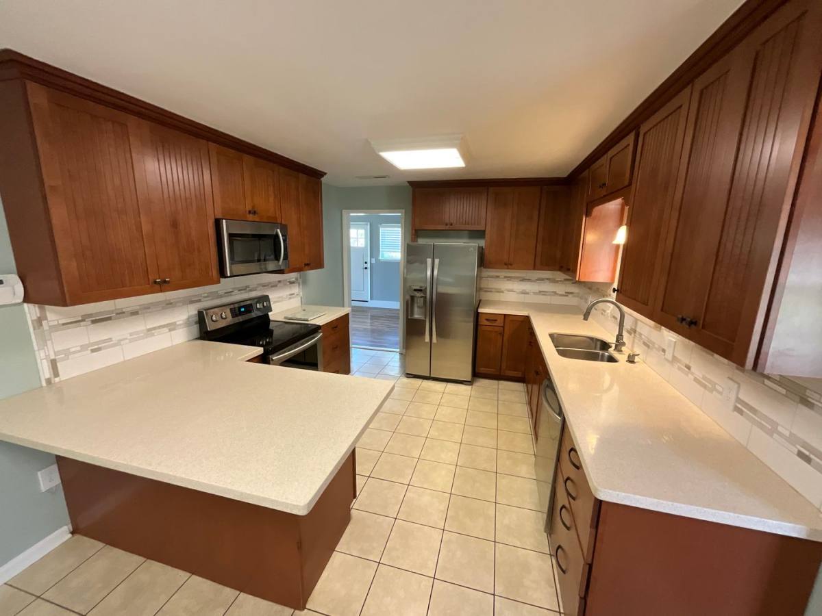 House for rent at 4900 Davis Dr, Marianna, FL 32446