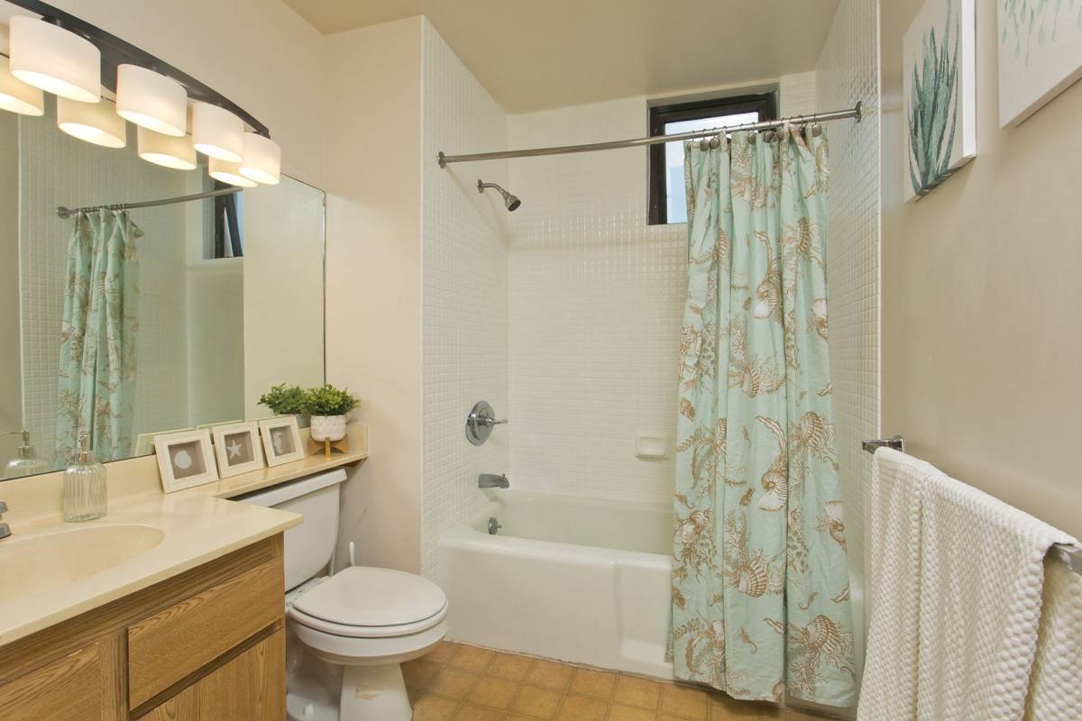 House for rent at 990 Ala Nanala St Pha, Honolulu, HI 96818