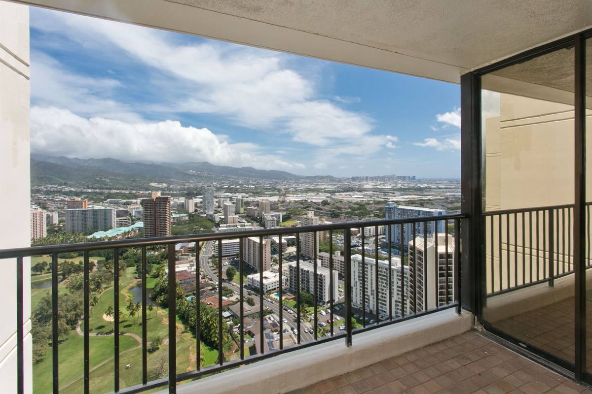 House for rent at 990 Ala Nanala St Pha, Honolulu, HI 96818