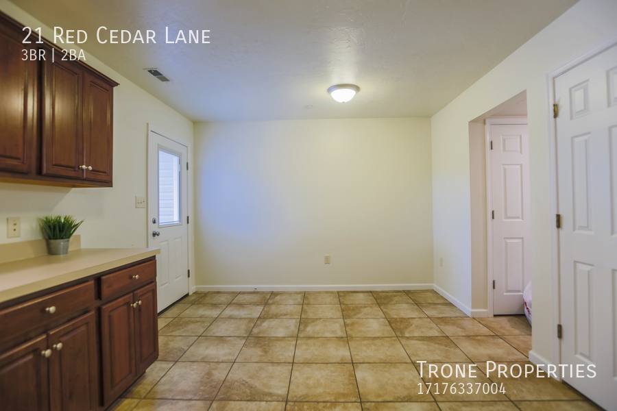 Townhouse for rent at 21 Red Cedar Lane, Hanover, PA 17331
