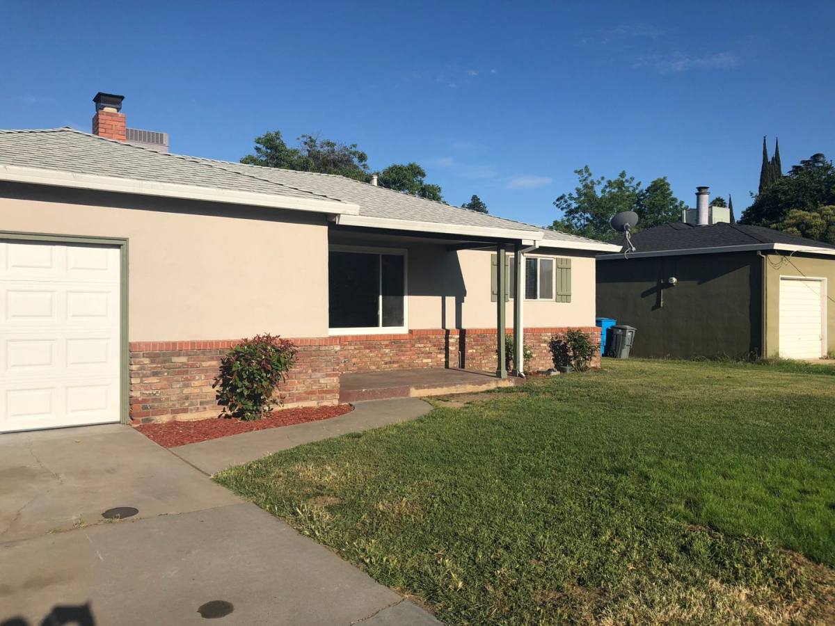 House for rent at 651 N Barrett Rd, Yuba City, CA 95991