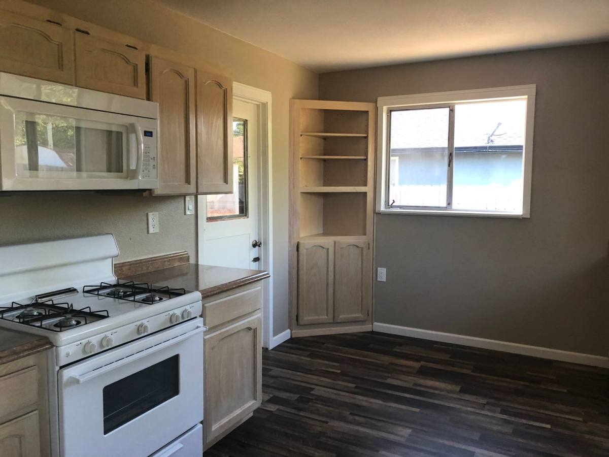 House for rent at 651 N Barrett Rd, Yuba City, CA 95991