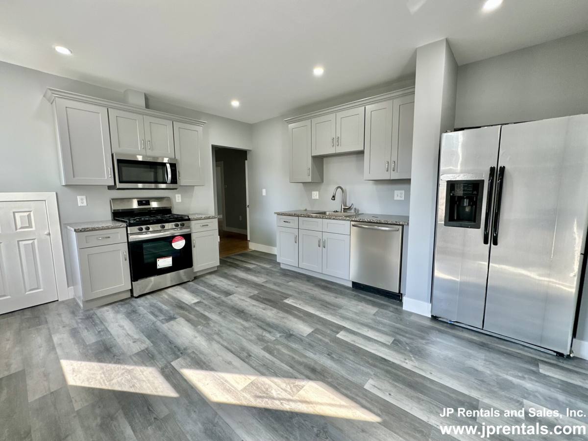 Apartment for rent at 512 Centre St, Jamaica Plain, MA 02130
