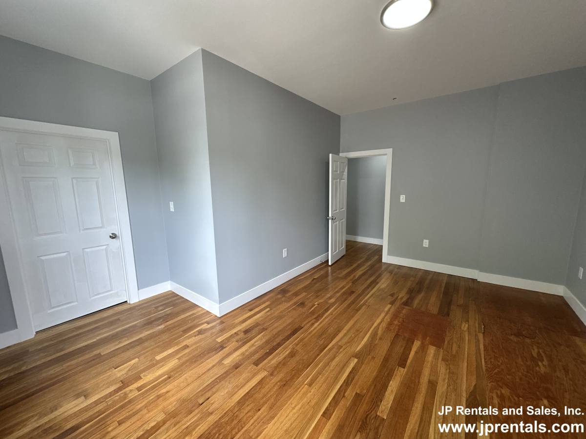 Apartment for rent at 512 Centre St, Jamaica Plain, MA 02130