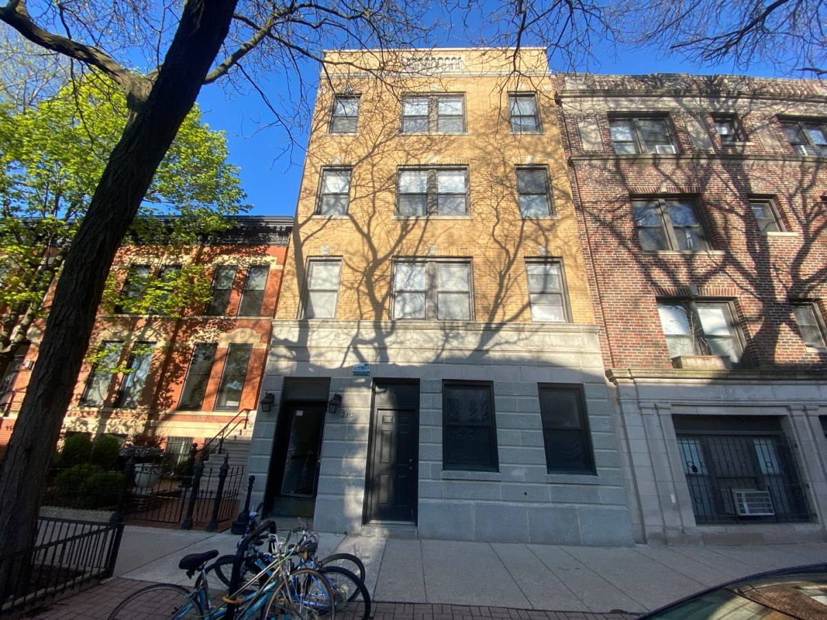Apartment for rent at 2119 N Sedgwick St, Chicago, IL 60614