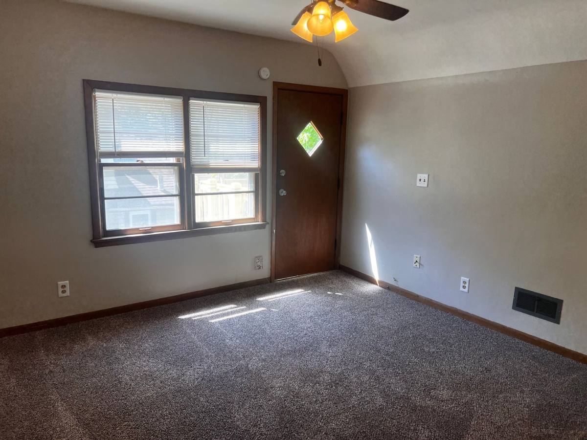 Apartment for rent at 1012 Bridge Ave #2, Davenport, IA 52803