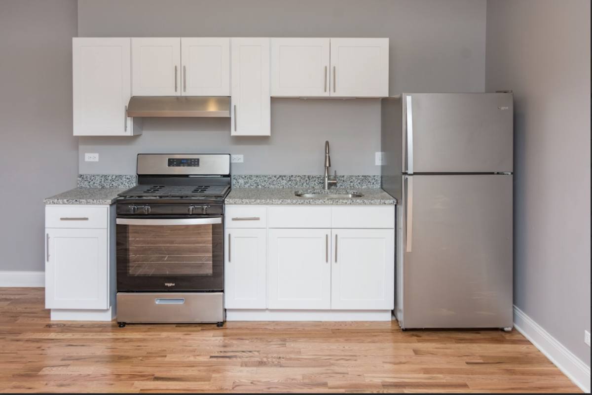 Apartment for rent at 735 W Garfield Blvd #317, Chicago, IL 60621