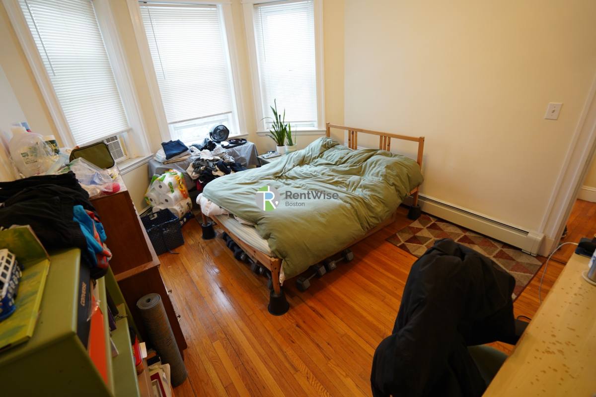 Apartment for rent at 1846 Commonwealth Ave #15, Brighton, MA 02135