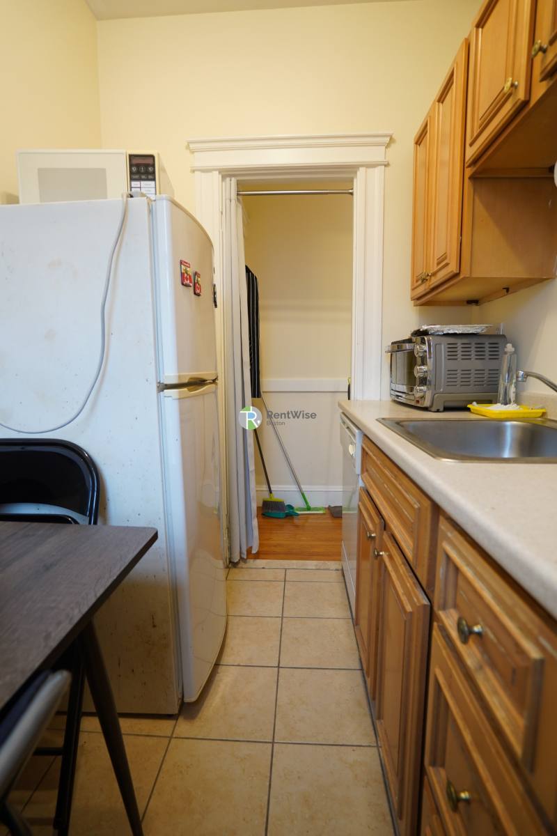 Apartment for rent at 1846 Commonwealth Ave #15, Brighton, MA 02135