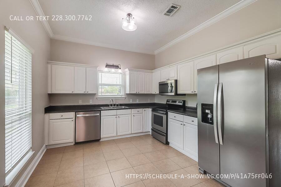 Apartment for rent at 410 Old Spanish Trail #A, Waveland, MS 39576
