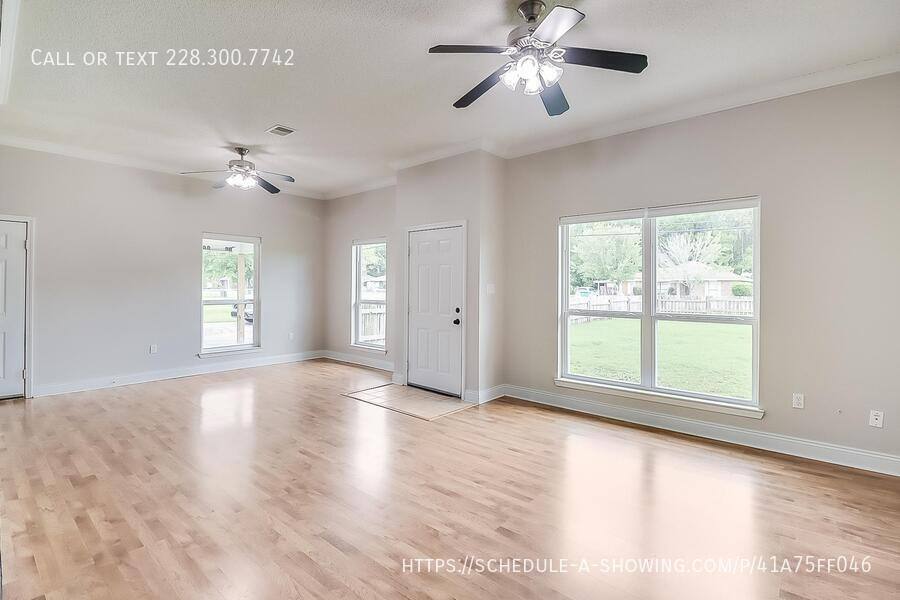 Apartment for rent at 410 Old Spanish Trail #A, Waveland, MS 39576