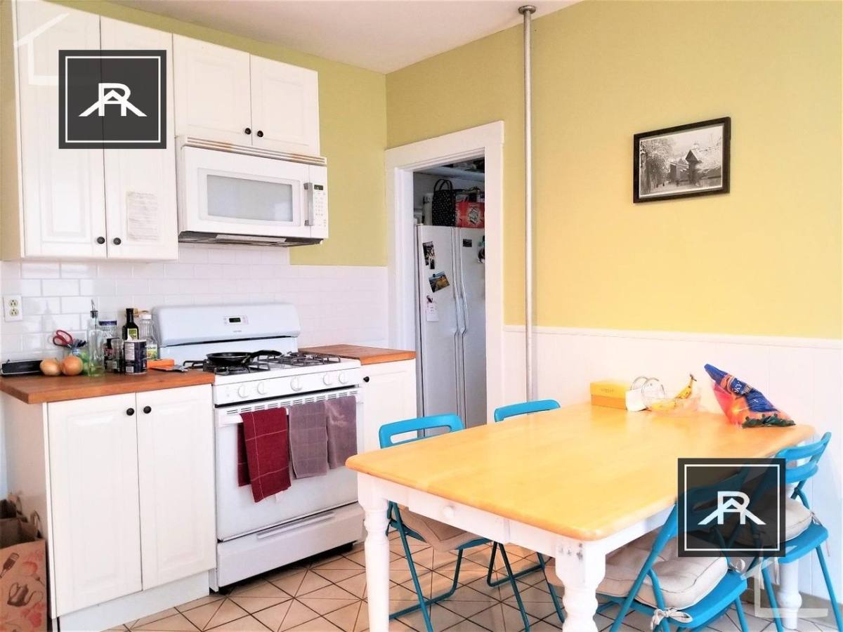 Apartment for rent at 117 Browne St #1, Brookline, MA 02446